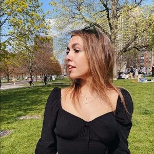 Meet your Posher, Emily